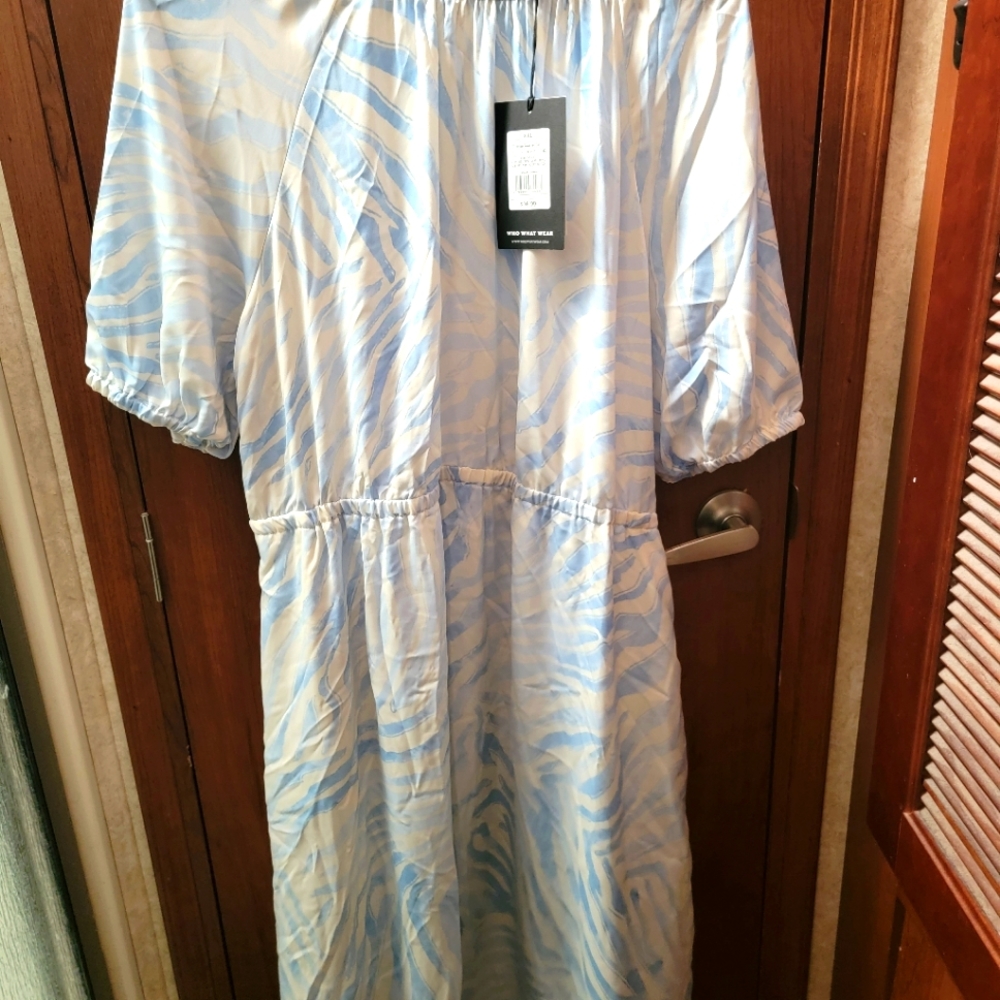 Who What Wear White Maxi Dress with Blue Print Sz XXL